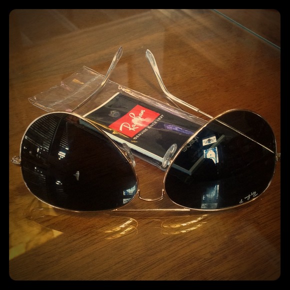 ---FLASH SALE---Ray Ban Aviator Sun Glasses