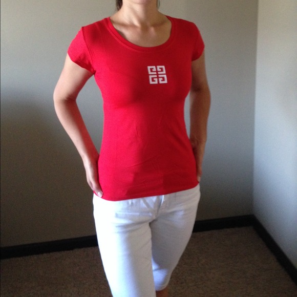 Red Top - Picture 1 of 2