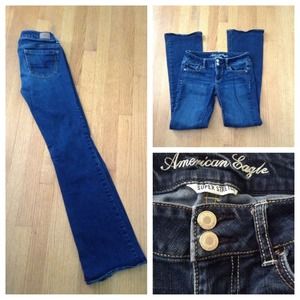 AE Artist Jeans