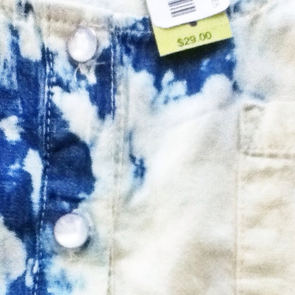 **HP BOHO BABE 7.15.2014**Acid wash sleeveless top - Picture 2 of 3