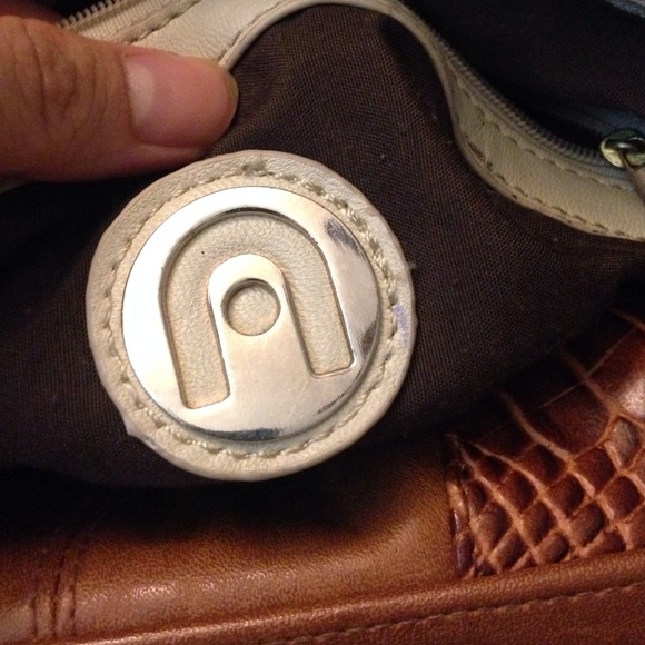 Handbag - Picture 3 of 3