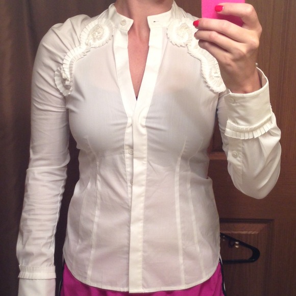 BCBG Appliqué Blouse