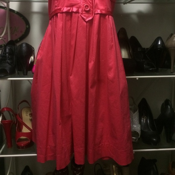 Esley dress - Picture 3 of 4