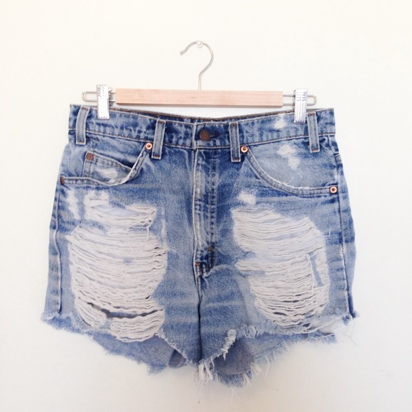 Levi's Cutoffs
