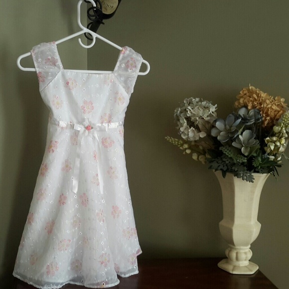 Girls Dress - Picture 1 of 1