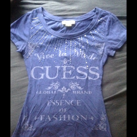 Blue t shirt from Guess embellished with beading
