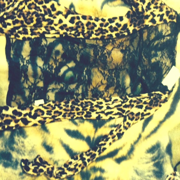 Leopard cardigan top