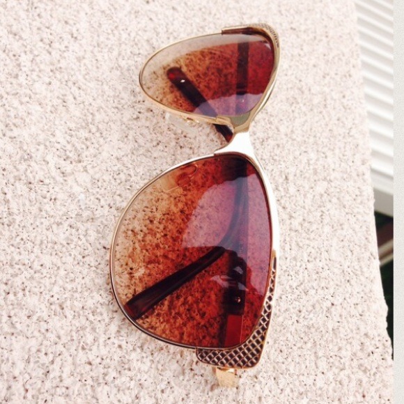 Accessories - 🎉Sunday Sale🎉😎Oversized Cat Eye Sunglasses😎