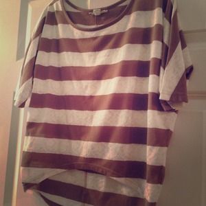 BUNDLE: Taupe and Lace High-Low Top w eye shadows