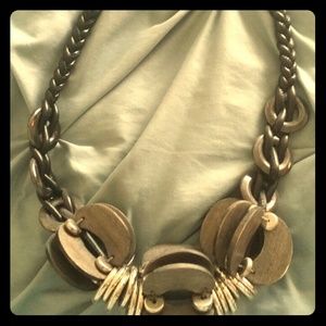 Statement necklace