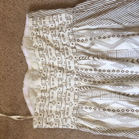 ❌Sold❌Strapless tribal dress - Picture 2 of 3