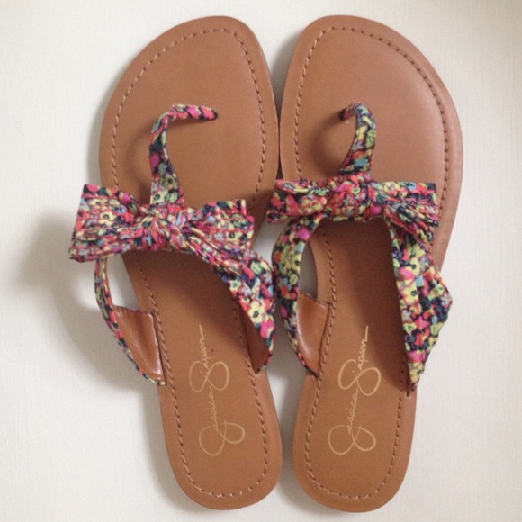 Jessica Simpson Shoes - NWOT Jessica Simpson Jumba Floral Bow Sandals Sz 9