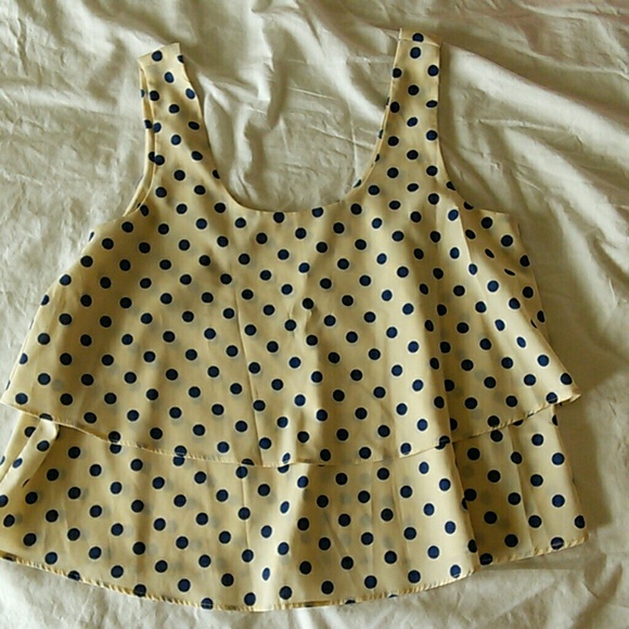 Forever 21 sleeveless cake flare top w polka dot