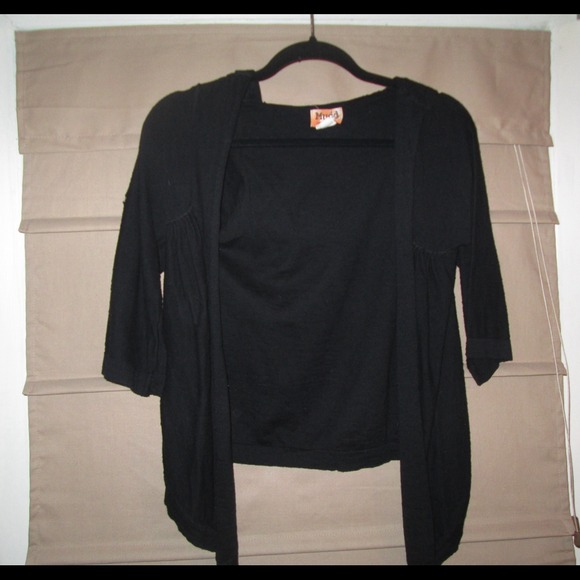 Light weight hooded sweater