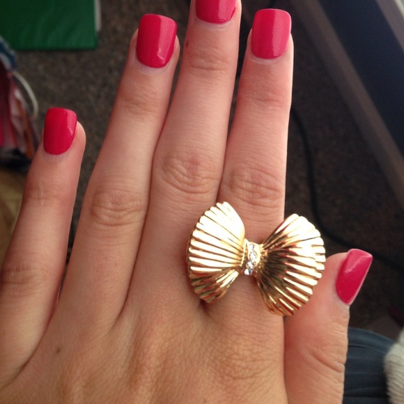Lilly bow ring.