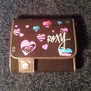 Small Roxy wallet