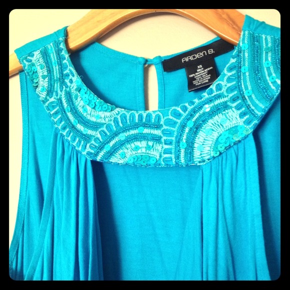 💥Arden B turquoise top💥
