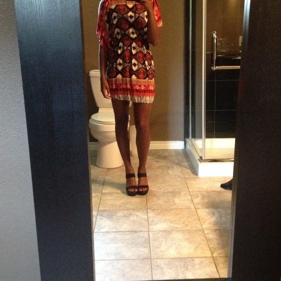 Dress - Picture 3 of 3
