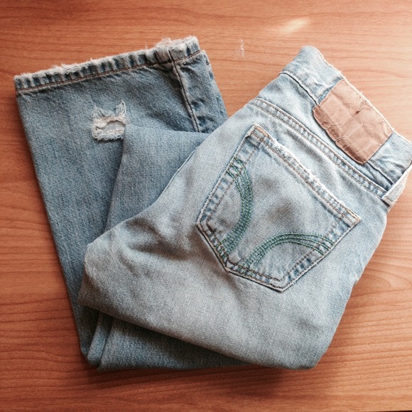 Hollister light-wash destroyed jeans, size 1S