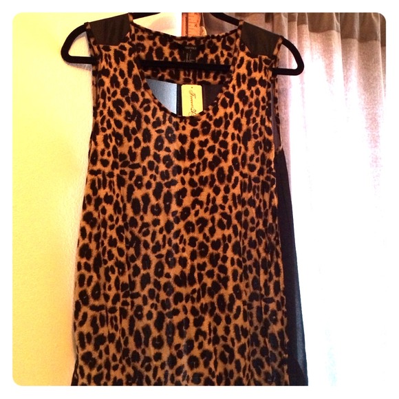 Forever 21 sleeveless top