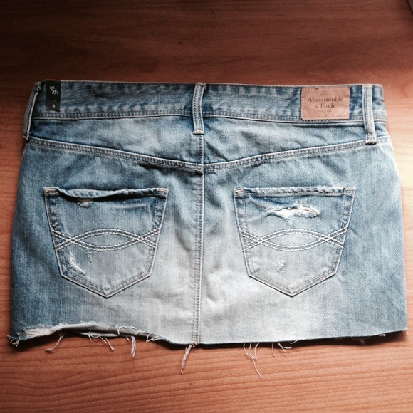 Abercrombie & Fitch destroyed denim miniskirt, NWT
