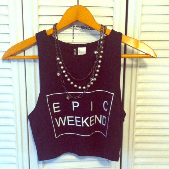 Divided Epic Weekend Crop Top