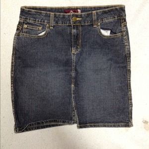 Denim skirt