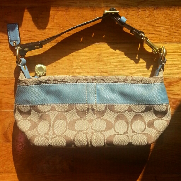 Coach Handbag - Picture 4 of 4
