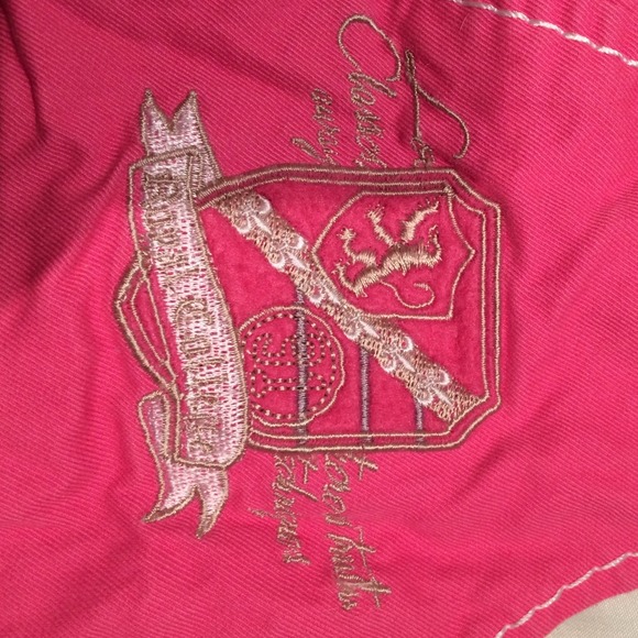 Pretty Sleeveless Pink Vest - Picture 2 of 2