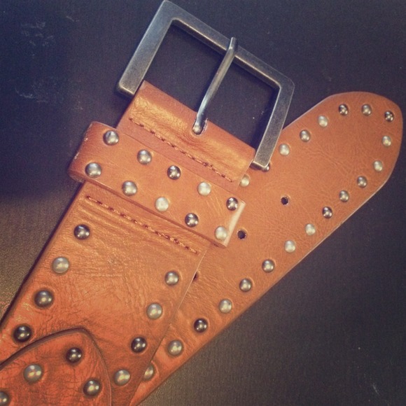 Betsey Johnson belt!