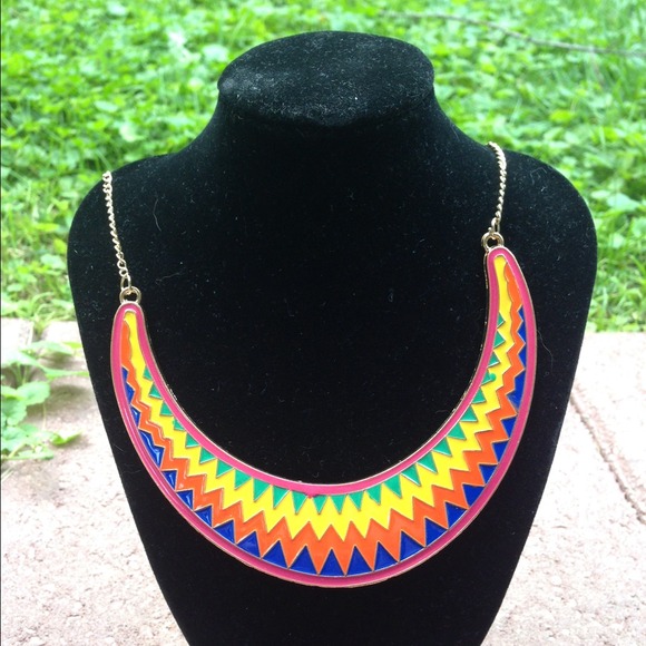 Jewelry - Retro Bib Necklaces❌SOLD❌