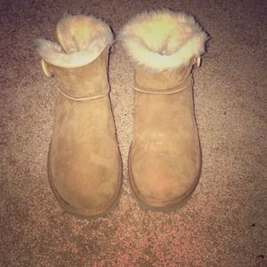 Brand New tan ankle Uggs