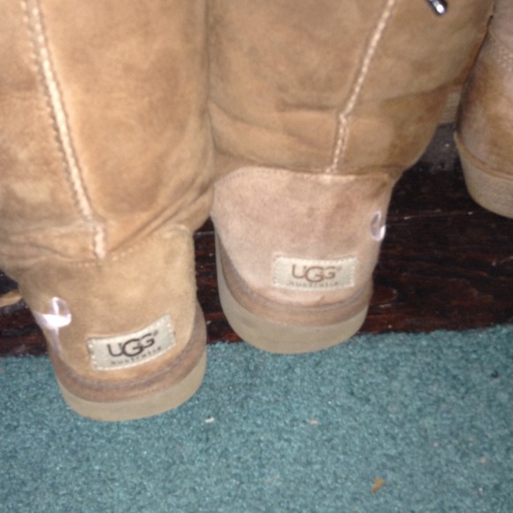 Chestnut uggs - Picture 4 of 4