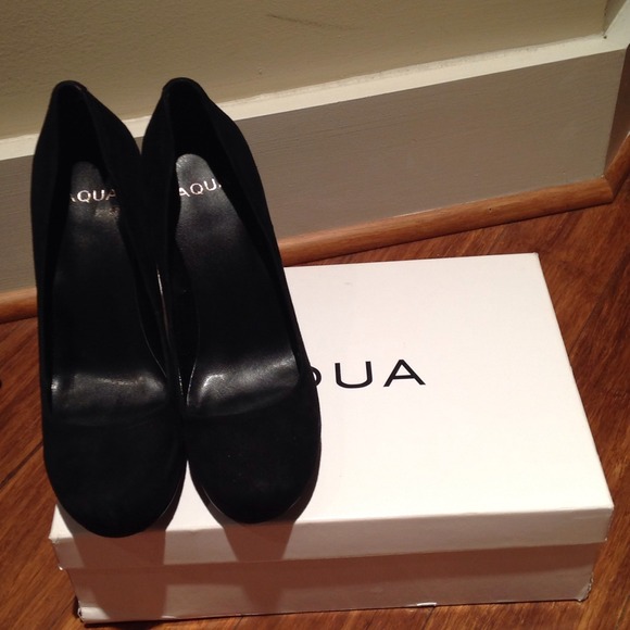 Aqua black heels