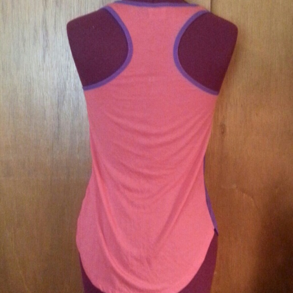 Used Colorblock tank top - Picture 2 of 3