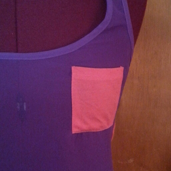 Used Colorblock tank top - Picture 3 of 3