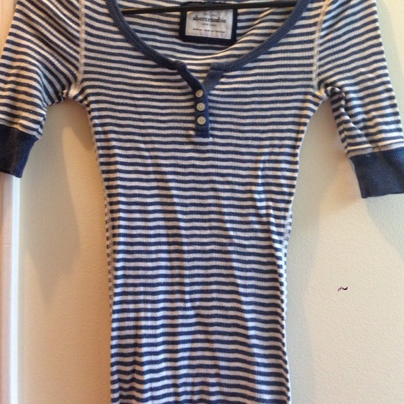 Blue and white stripped shirt - Picture 2 of 2