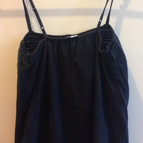 Black tank - Picture 3 of 4