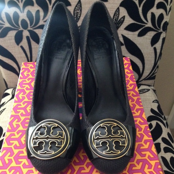 Tory Burch Black Stevie Pumps High Heel Shoes