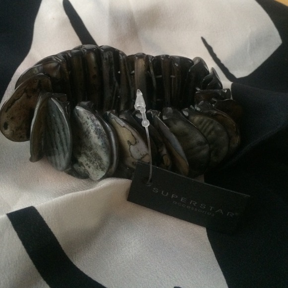 💰Mother of Pearl Elastic Shell Bracelet