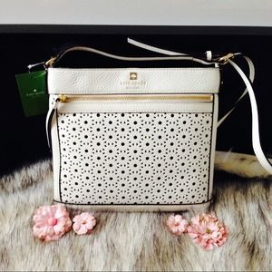 kate spade Handbags - Kate Spade Crossbody Bag kate spade Handbags - Kate Spade Crossbody Bag