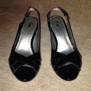 Black patent leather peep toe sling back heels