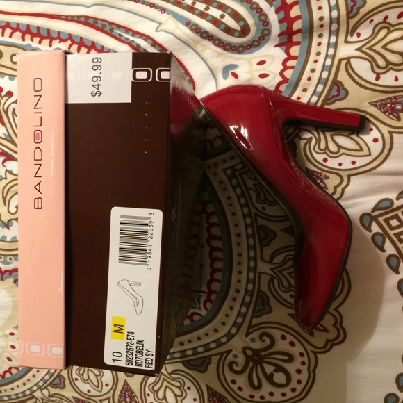 Size 10 Bandolino red heels