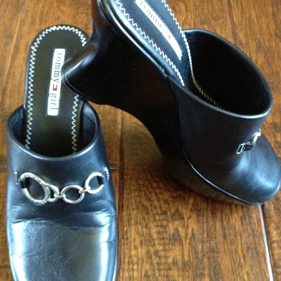 ⛔️SOLD⛔️Tommy Girl shoes