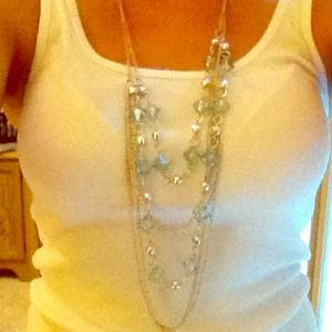 Georgous mint green necklace.