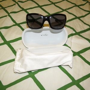 Lightly used Women's Oakley sunglasses