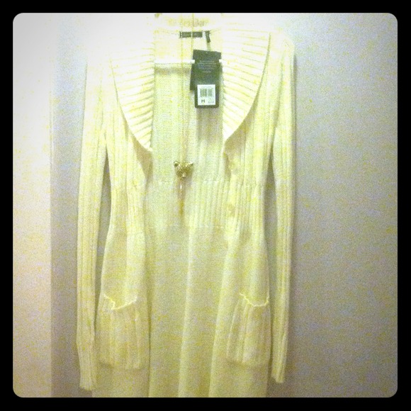 Daisy Fuentes. Long Cozy casual cardigan.