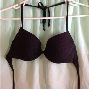 Black bikini top (34 B)