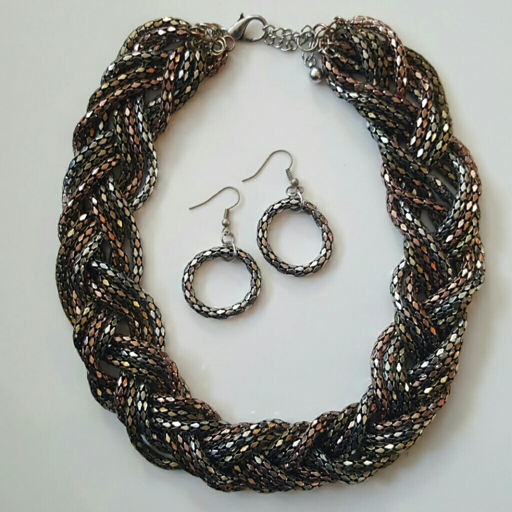 Tricolor Multi Strand Link Necklace Set