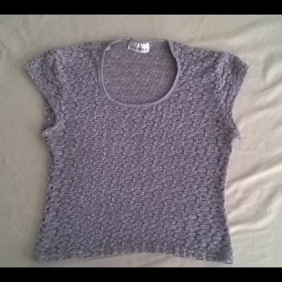 Grey top